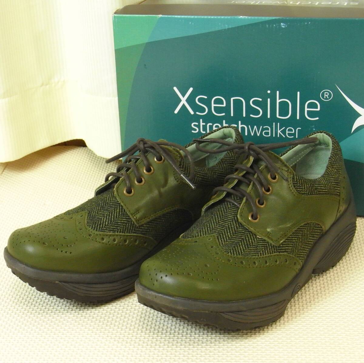 ほぼ未使用xsensible ストレッチウォーカー24.5~25 オークス深緑ツイードコンビStrech Walkerスニーカーウォーキングシューズnosakaのさか拍卖