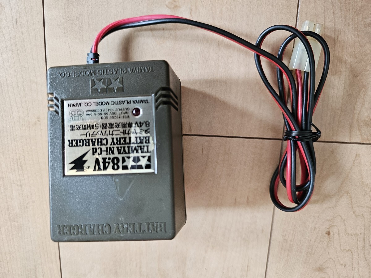 タミヤ、ニカドバッテリー充電器、中古です。ジャンク扱いで、お願いいたします。拍卖