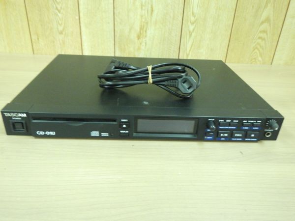 ジャンク・TASCAM タスカム CDプレーヤー CD-01U 業務用 1Uラックサイズ CDデッキ オーディオ機器拍卖
