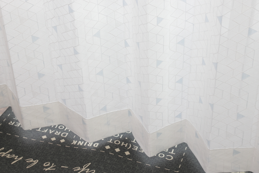 お買い得 外から見えにくい遮像レースカーテン 幅100㎝ 丈133cm(2枚組) LC-122BL 送料込み(一部地域を除き)拍卖