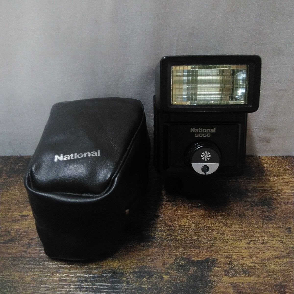 g_t N596 パナソニック(ナショナル) フラッシュ 「PE−3056 (現状品)」ケース付き拍卖