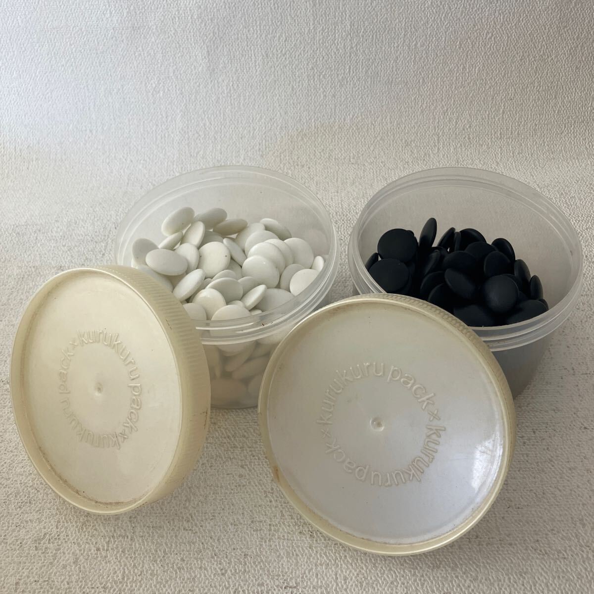 c1029 60 昭和レトロ 碁石 黒石 白石 まとめて 囲碁 ボードゲーム アンティーク 古い物 遊び 石割れ傷多数 碁石数未確認 コレクション拍卖