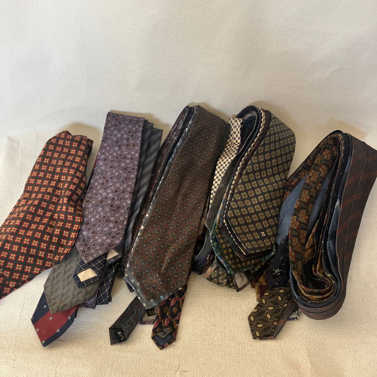 c1119 80 メンズ 柄物 ネクタイ まとめて 大量セット ビジネス 男性 スーツ 総柄 仕事 ファッション小物 メーカー色々 汚れカビ有り拍卖