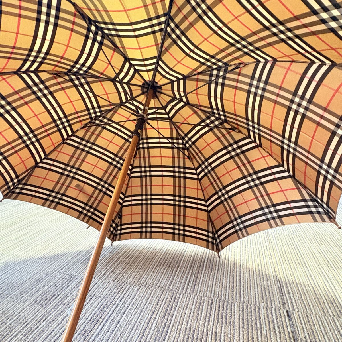 BURBERRY バーバリー ノバチェック キャメル ベージュ 日傘 晴雨兼用傘 木製アンブレラ 一本傘 メンズ レディース拍卖