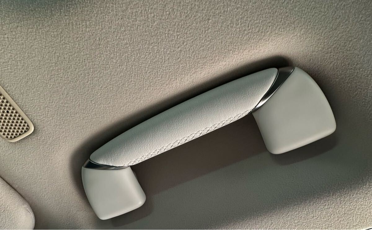 レクサス純正 LS500用アシストグリップ ホワイト トヨタ車、レクサス車に流用可 IS NX RX LX LC RC クラウン ハリアー RAV4 LEXUS拍卖