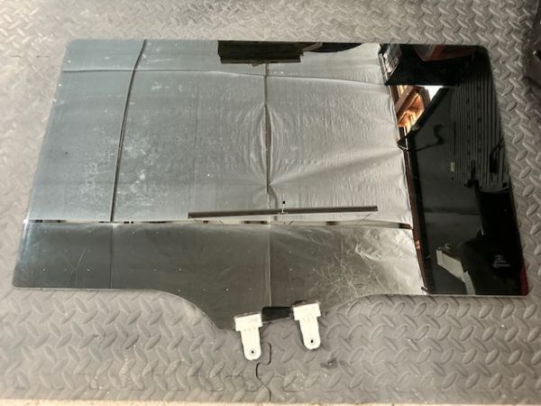 日産 クリッパー DR17V/NV100 DA17V DG17V DS17V 17系 左 スライド リヤ R リア 左 L プライバシー ガラス No.2568拍卖