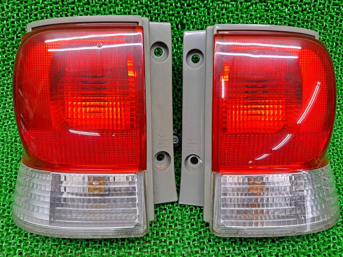ダイハツ タント L375S L385S 純正 テールランプ 左右セット テールライト 右 左 レンズ RH/LH拍卖