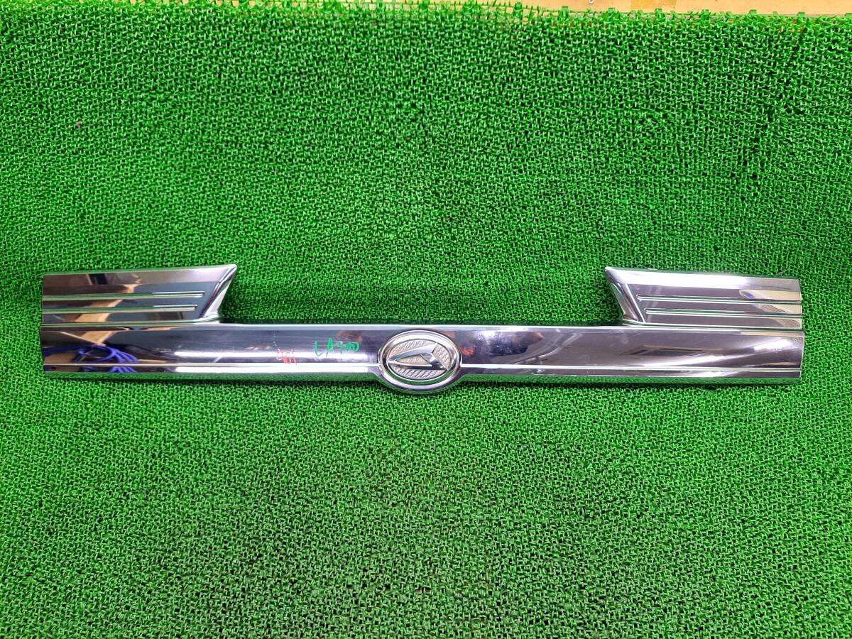 ★ 901 タントカスタム LA600S LA610S 前期 純正 リアガーニッシュ リアフィニッシャー ゲート パネル メッキ リヤ 76802-B2090拍卖