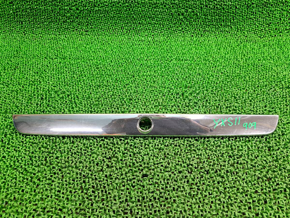 909 トヨタ クラウンコンフォート トランクパネル アウトサイドガーニッシュ 76801-43031 76801-43011拍卖