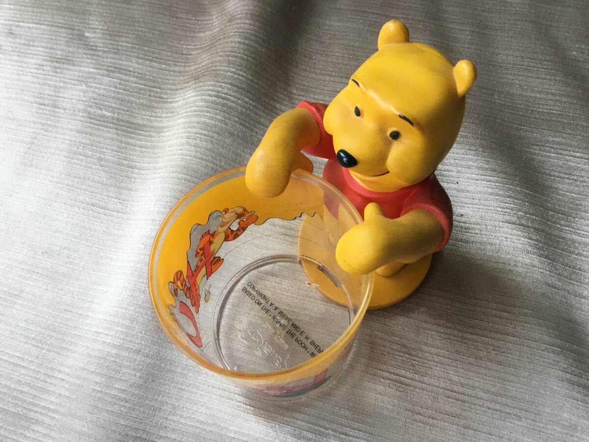 「デイズニーコップ」 たいへん可愛らしい とくに変色や破れはありません とてもきれいに保存された品 ガラスでない アクリル製です拍卖