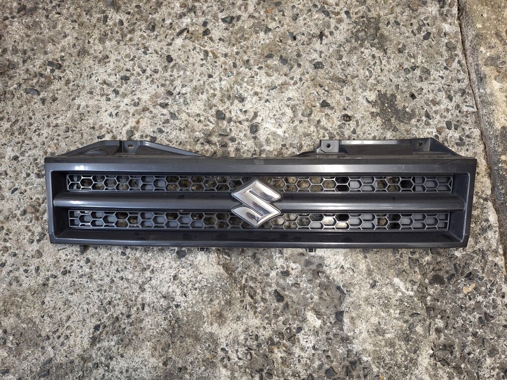 ジムニー JB23W ラジエターグリル No.ss拍卖