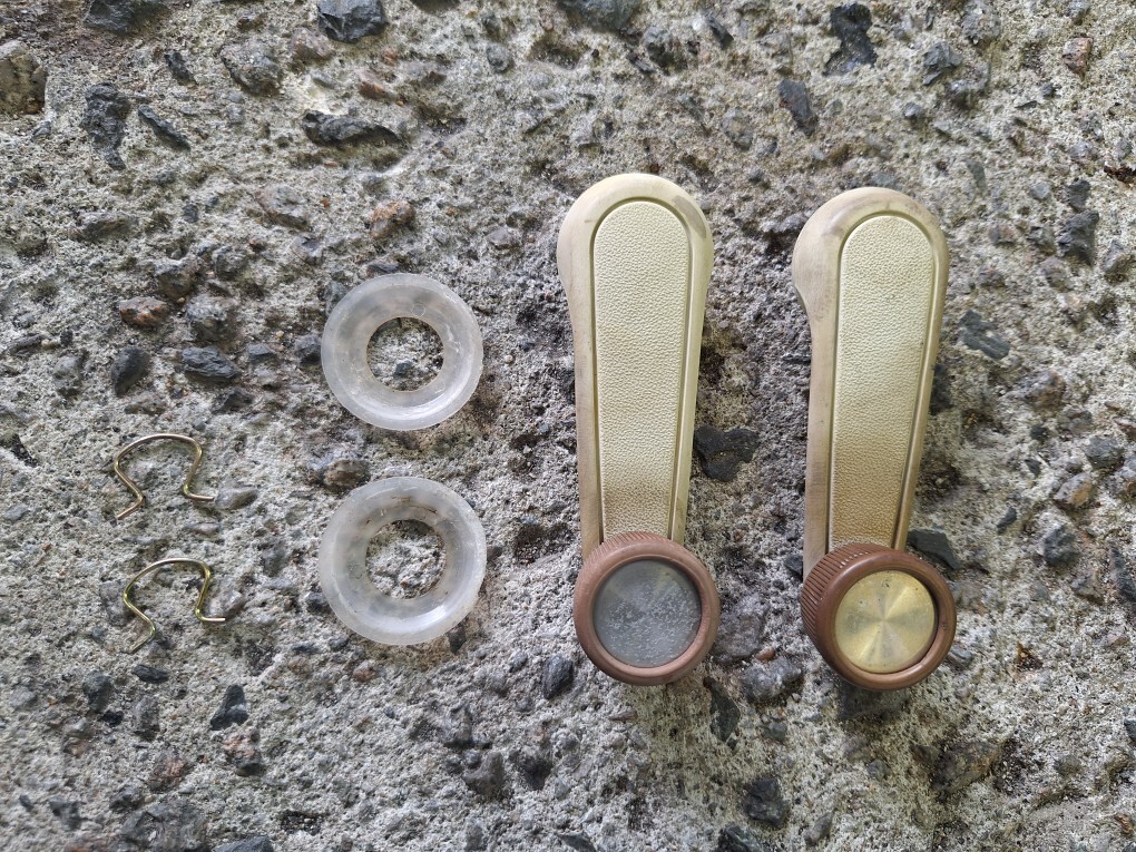 70カローラ フロント ウインドウレギュレターハンドル No.32拍卖