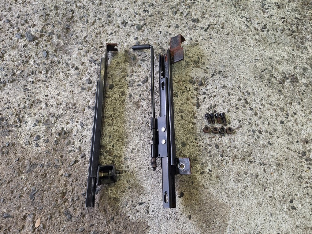 KE70 カローラ メーカー不明リクライニングシートレール No.32拍卖