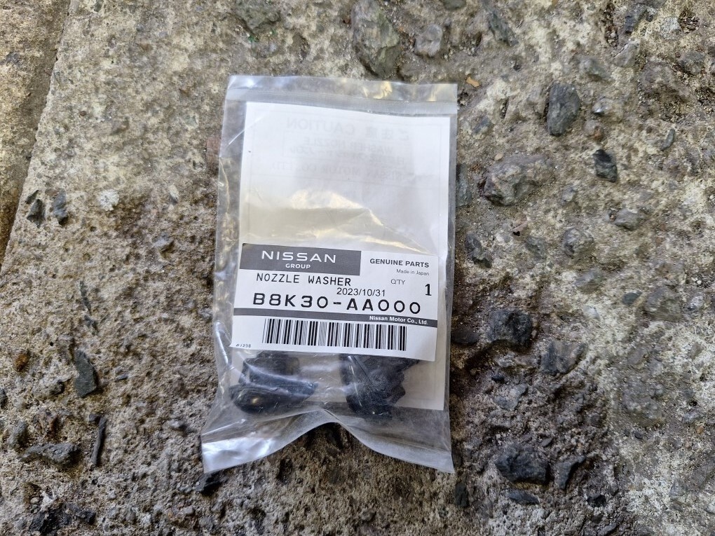 BNR34 スカイライン ウォッシャーノズル 「B8K30-AA000」No.ya2拍卖