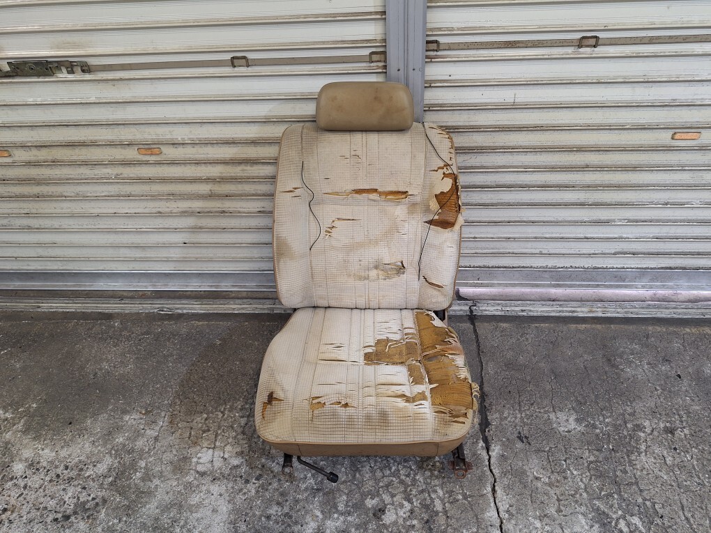 KE70 カローラ 助手席シート(左側)No.32拍卖