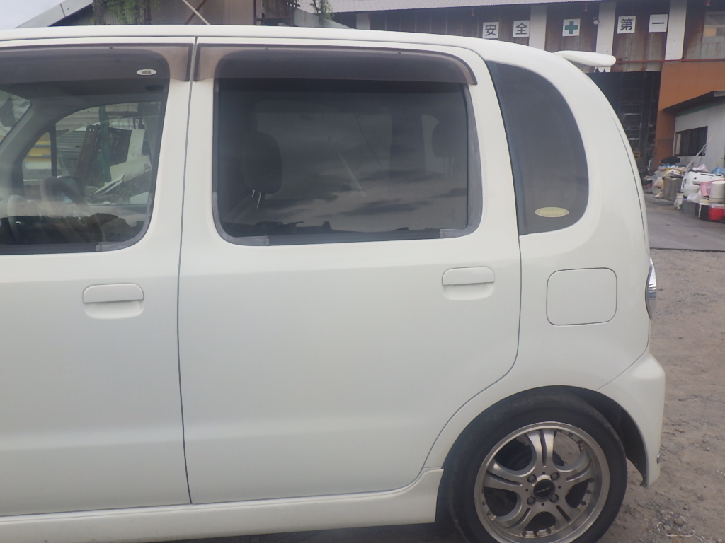 ムーヴラテ L550S 左 リアドア パールホワイト W16拍卖