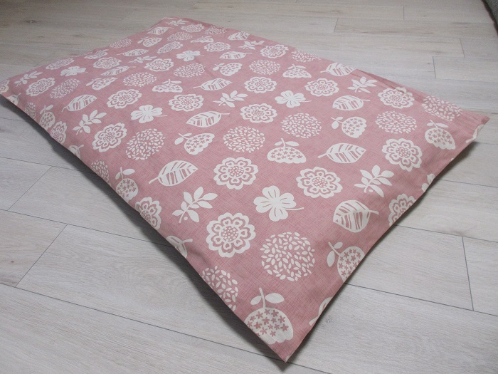 座布団カバー 長座布団カバー ロングクッションカバー 68X120サイズ カメリア柄ピンク拍卖