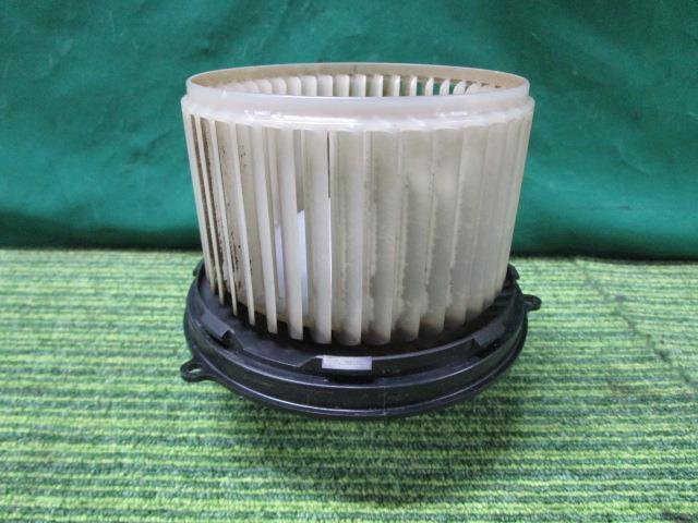 キャリィ LE-DA62T ヒーターブロアモーター KUスペシャル三方開 4WD 愛知県限定 74150-76G00【岐阜発】拍卖