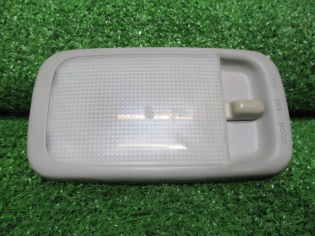 プロボックス CBE-NCP51V ルームランプ DX 5人 0.4T 81240-52030-B0【岐阜発】拍卖