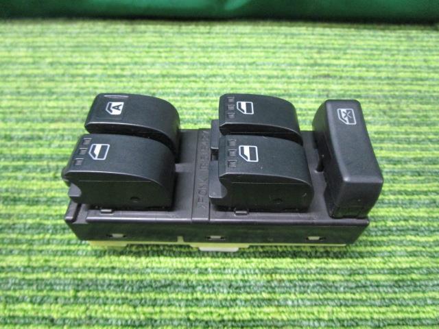 タント DBA-L375S パワーウインドウスイッチ カスタムXリミテッド 84820-B2290【岐阜発】拍卖