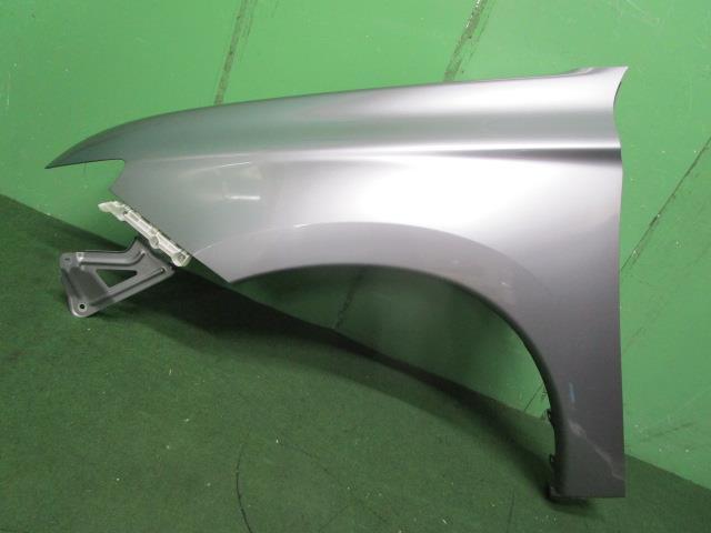 アウトランダー DBA-GF8W 左Fフェンダー 24Gナビパッケージ 4WD 5220G975【岐阜発】拍卖