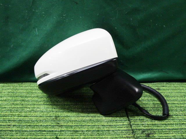 フィット DAA-GP6 右サイドミラー ハイブリッド Fパッケージ 4WD 76208-T5A-J51【岐阜発】拍卖