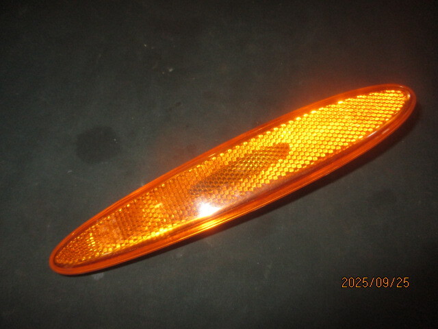 ■ジャガー XK8 バンパーリフレクター 中古 LJA5024AC LJA5024 X100 部品取あり 反射板 サイドマーカー コーナーレンズ ウインカーランプ拍卖