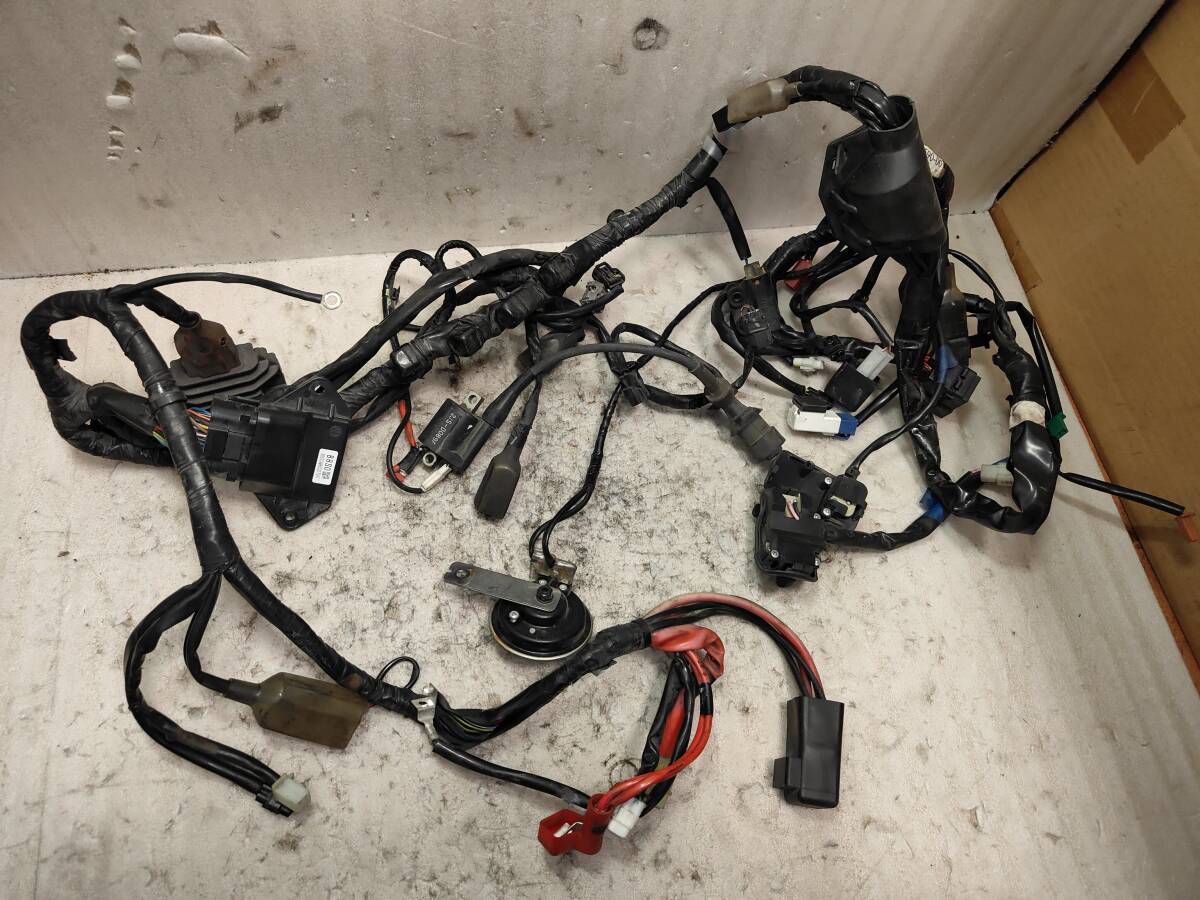 SED8J 5型 シグナスX 純正ワイヤーハーネス イグナイターCDIやレギュ 左右スイッチ付き拍卖