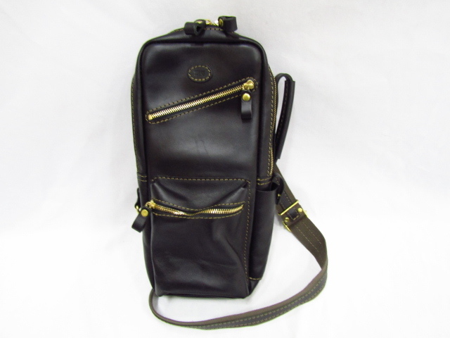 HERZ ヘルツ ファスナータイプ ワンショルダーバッグ 牛革 ブラック レザー 中古品 ◆120345拍卖