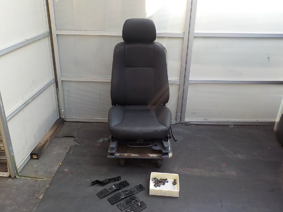 ♪ボルボ XC40 助手席 介護用アシスタントシート 外品 ★送料はシステム上 無料と表示されますが着払いです拍卖