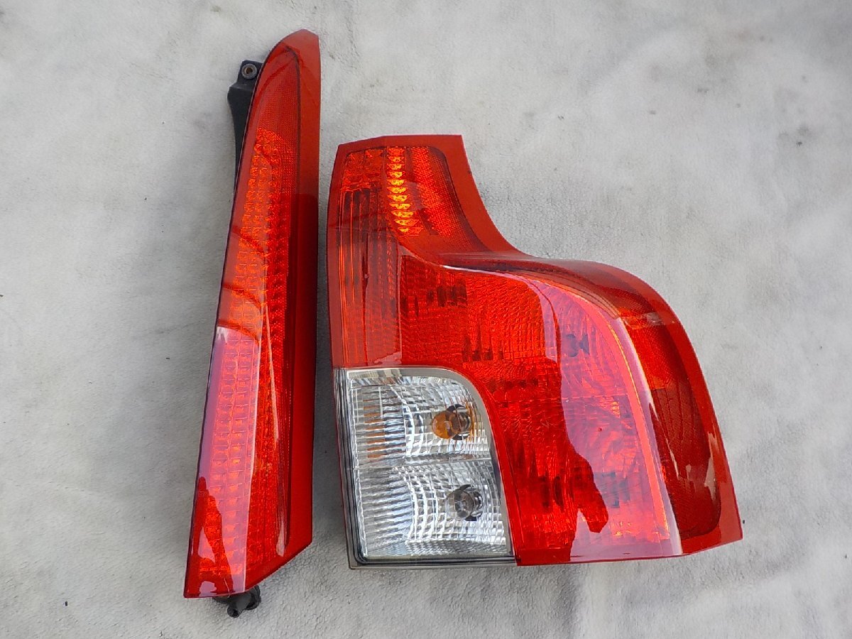 ★ ボルボXC90 CB6324AW 後期 右 テールランプ セット 純正拍卖
