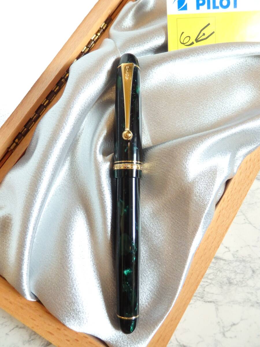 ◆【きれいなお品】【送料230円】パイロット CUSTOM LE 旧レガンス グリーンマーブル ペン先:14K585 M拍卖