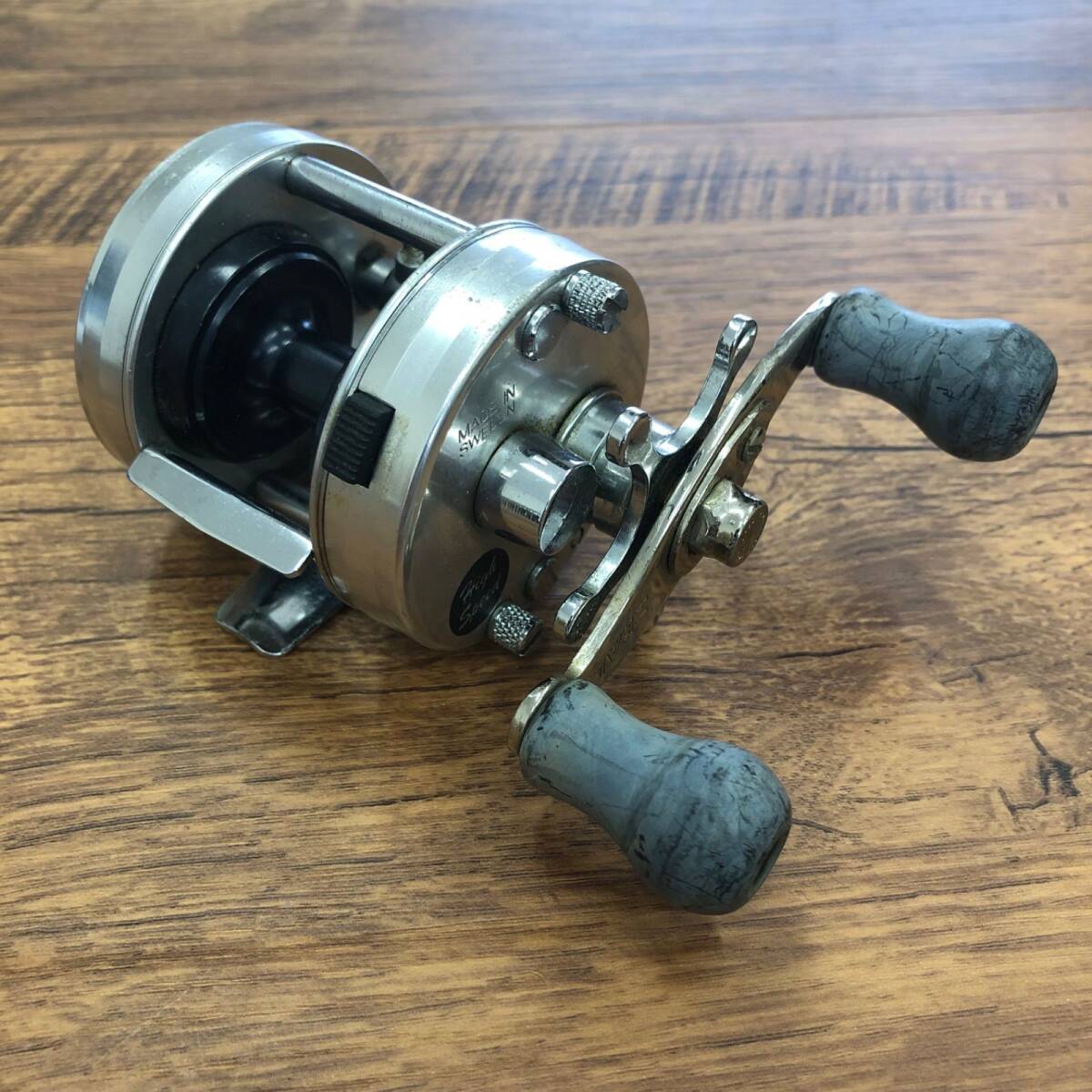 アブ アンバサダー 1500C シルバー 右巻き ABU Ambassadeur アブガルシア ベイトリール ブラックバス ナマズ 釣り No.2287拍卖