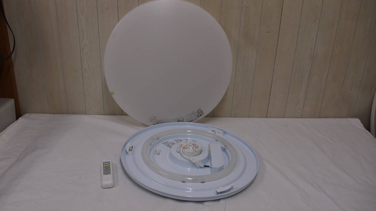 中古品☆ニトリ☆LEDシーリングライト☆プリメーラ2 6J☆リモコン有☆303S4-J11879拍卖