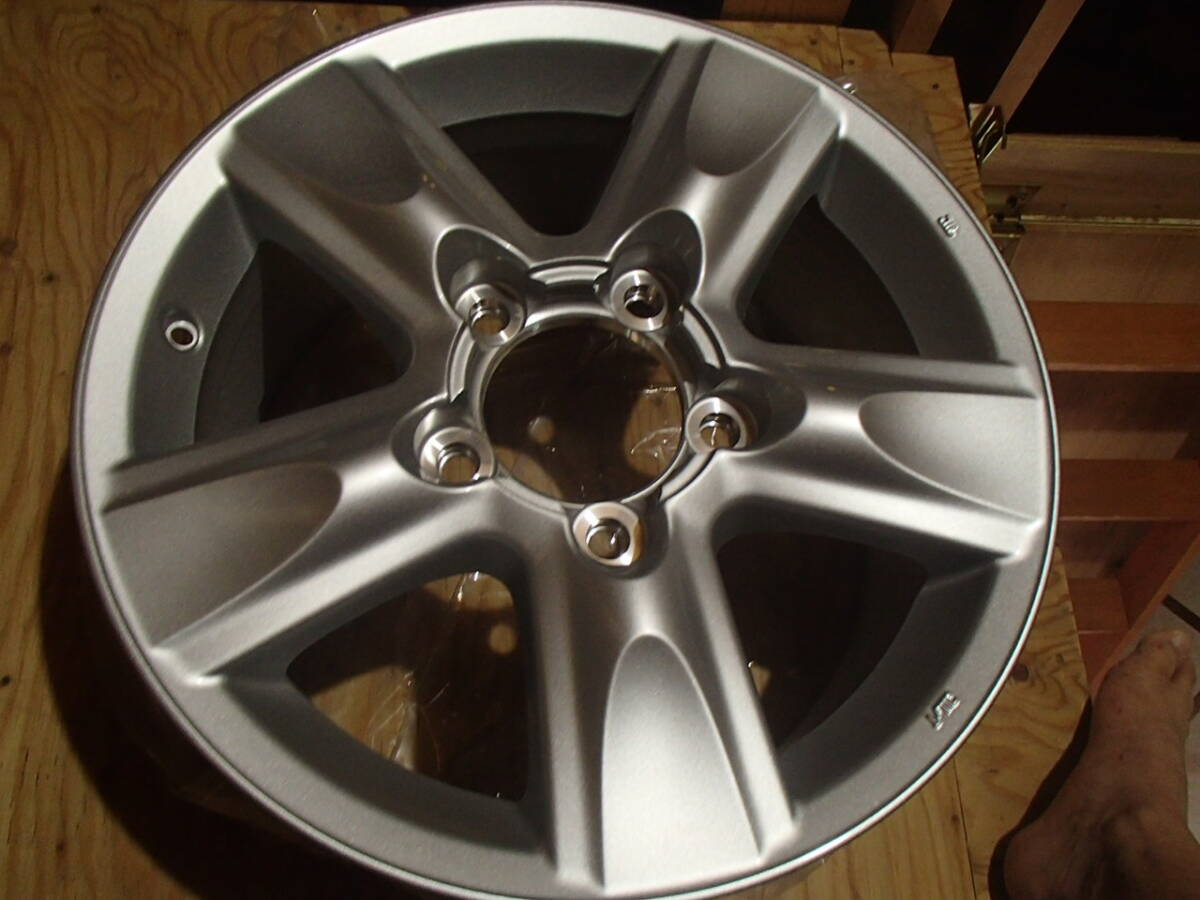 未使用 トヨタ ランドクルーザー200前期 純正 ランクル 200 2011年 AX 4.6L ホイール拍卖