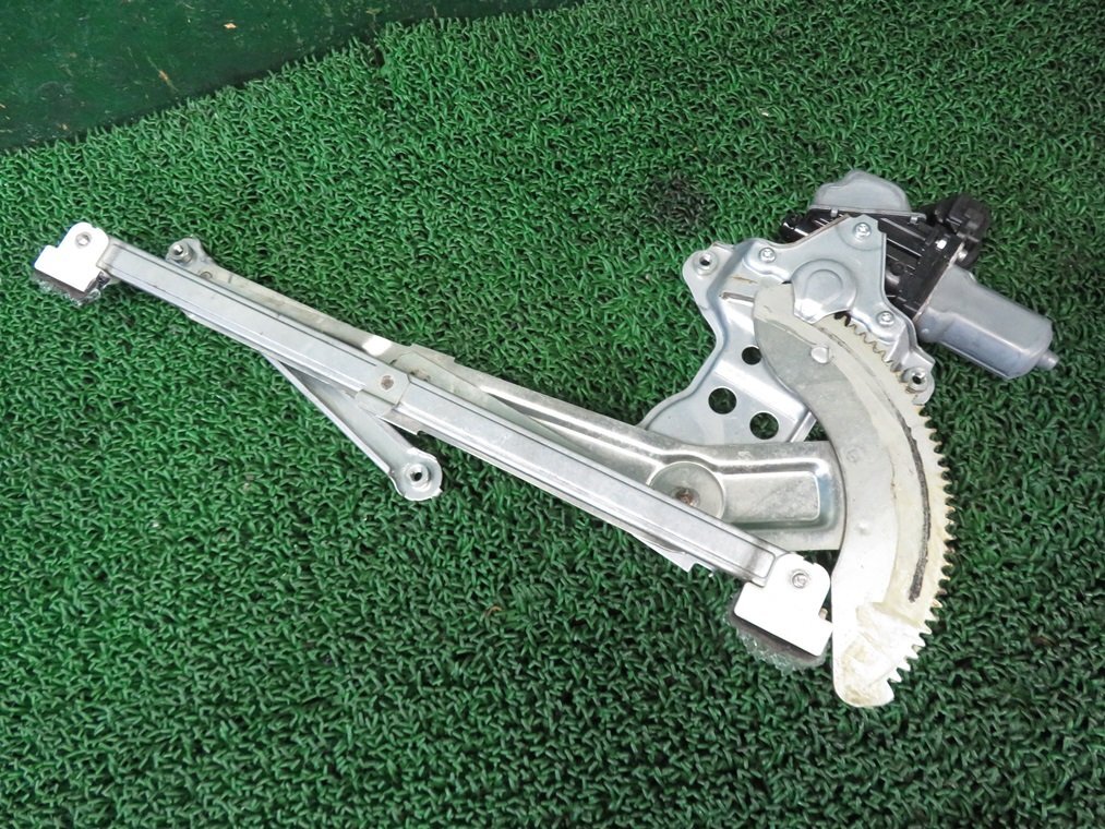 『psi』 スズキ RF91S キザシ 左フロントドアレギュレーターモーター H25年式拍卖