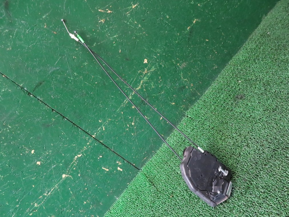 『psi』 トヨタ AZE156H ブレイド 右リアドアロックアクチュエーター H19年式拍卖