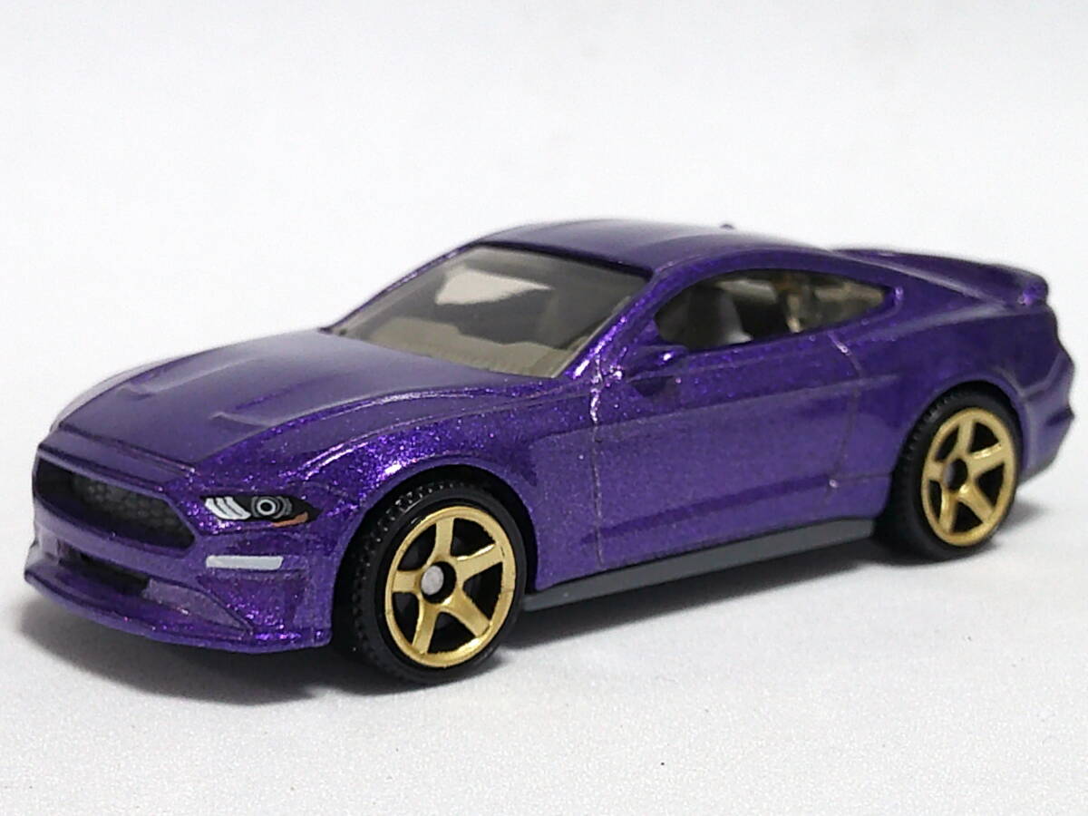 マッチボックス (紫) '19 フォード マスタング クーペ <ルース> Matchbox拍卖