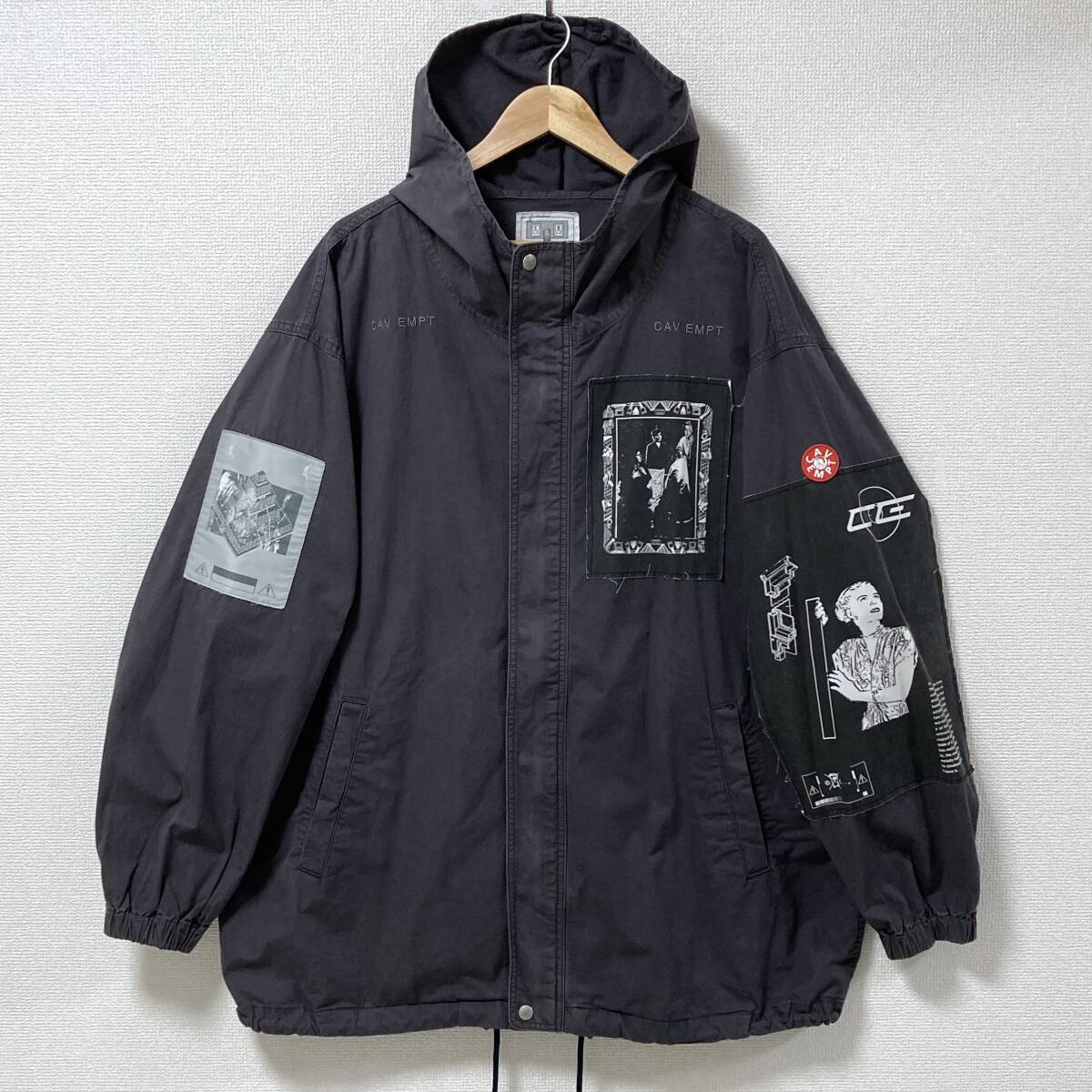 C.E CAVEMPT 2022 グラフィック パッチ フーディー ジャケット コート XLサイズ CE シーイー キャブエンプト スケシン archive 3110230拍卖