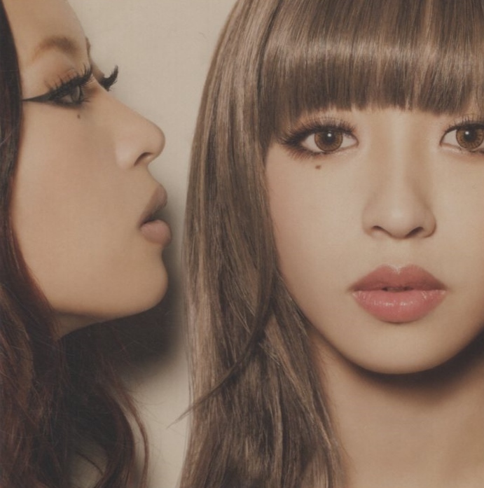 YU-A (Foxxi misQ) / 2 Girls ツー・ガールズ / 2011.02.02 / 2ndアルバム / 初回限定盤 / CD+DVD / YRCN-95155拍卖