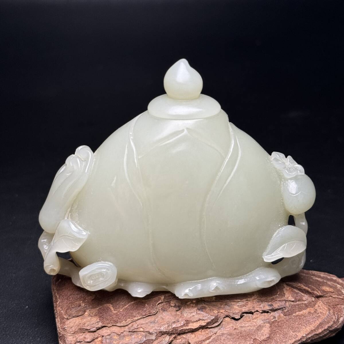 旧 清代 和田玉 玉壺 寿桃造形 時代物 文房具 中国古美術 古賞物 古置物 唐物 S78拍卖