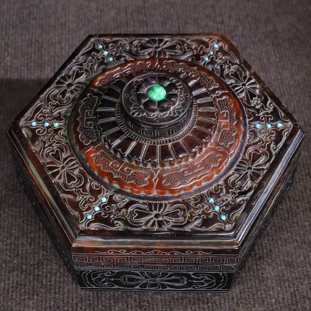 旧 清代 牛角 彫刻六角 手提げ箱 多宝箱 時代物 文房具 中国古美術 古賞物 古置物 唐物 S79拍卖