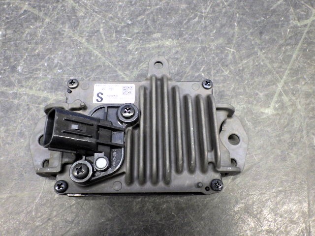 A153 アルファード 30 後期 ミリ波レーダー プリクラッシュ センサー 88210-33120 230100-8018 AGH30W GGH30W AYH30W拍卖