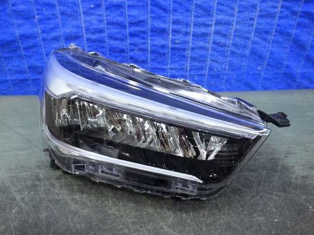 1063 ライズ A200A A210A 後期 右ライト LED 1991 81110-B1710 AD1 ロッキー A200S A210S シーケンシャル レンズ美品拍卖