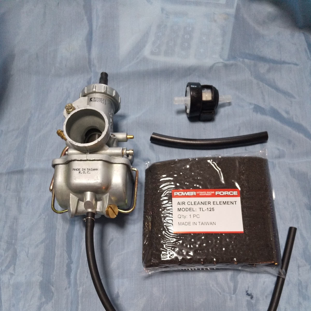 台湾製新品・TLR用Pw22キャブレター嬉しい、エアーフィルター、ガソリンフィルター、ホースの3点付き拍卖