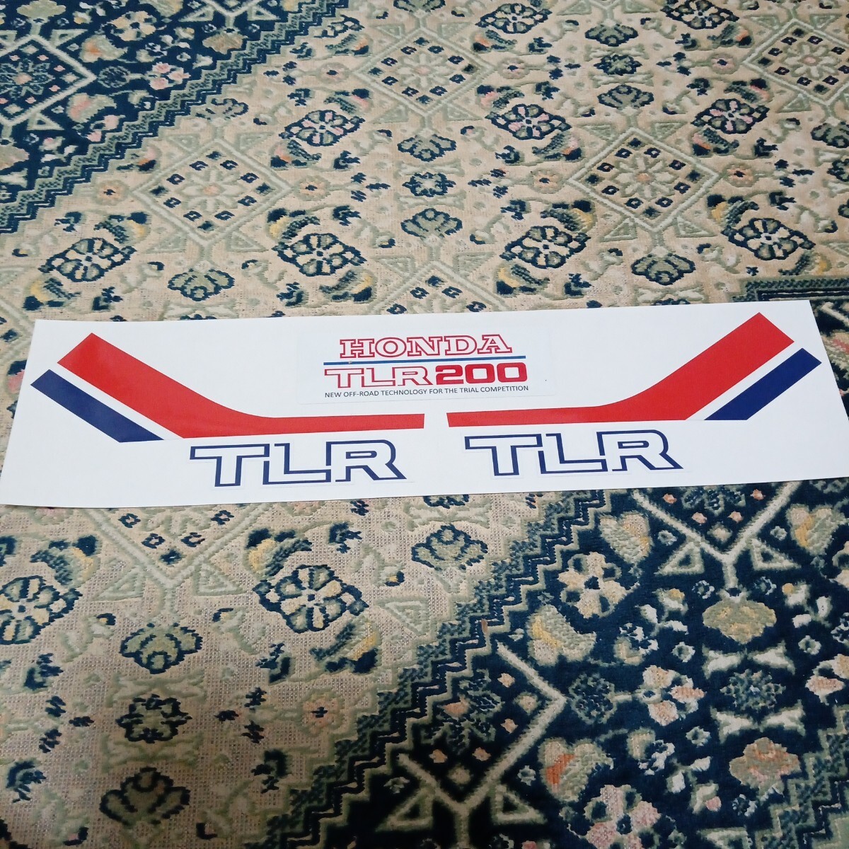 TLR200.ホワイト用サイドカバーデカール左右拍卖