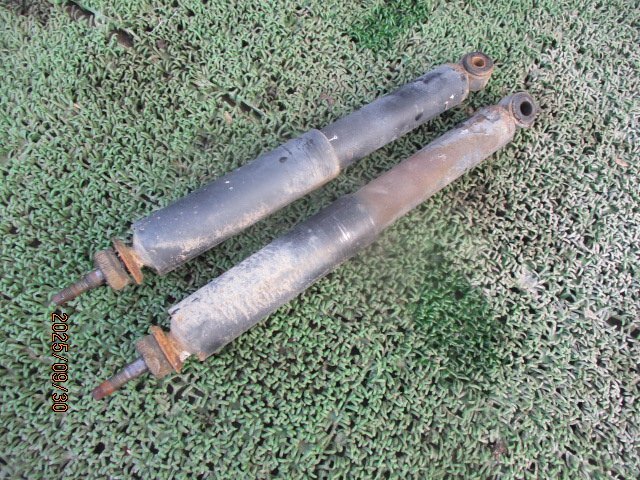 (0427)XN12A ローバーミニ フロントショックアブソーバー 左右拍卖