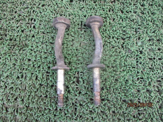 (0427)XN12A ローバーミニ フロントロアアームボルト 左右拍卖