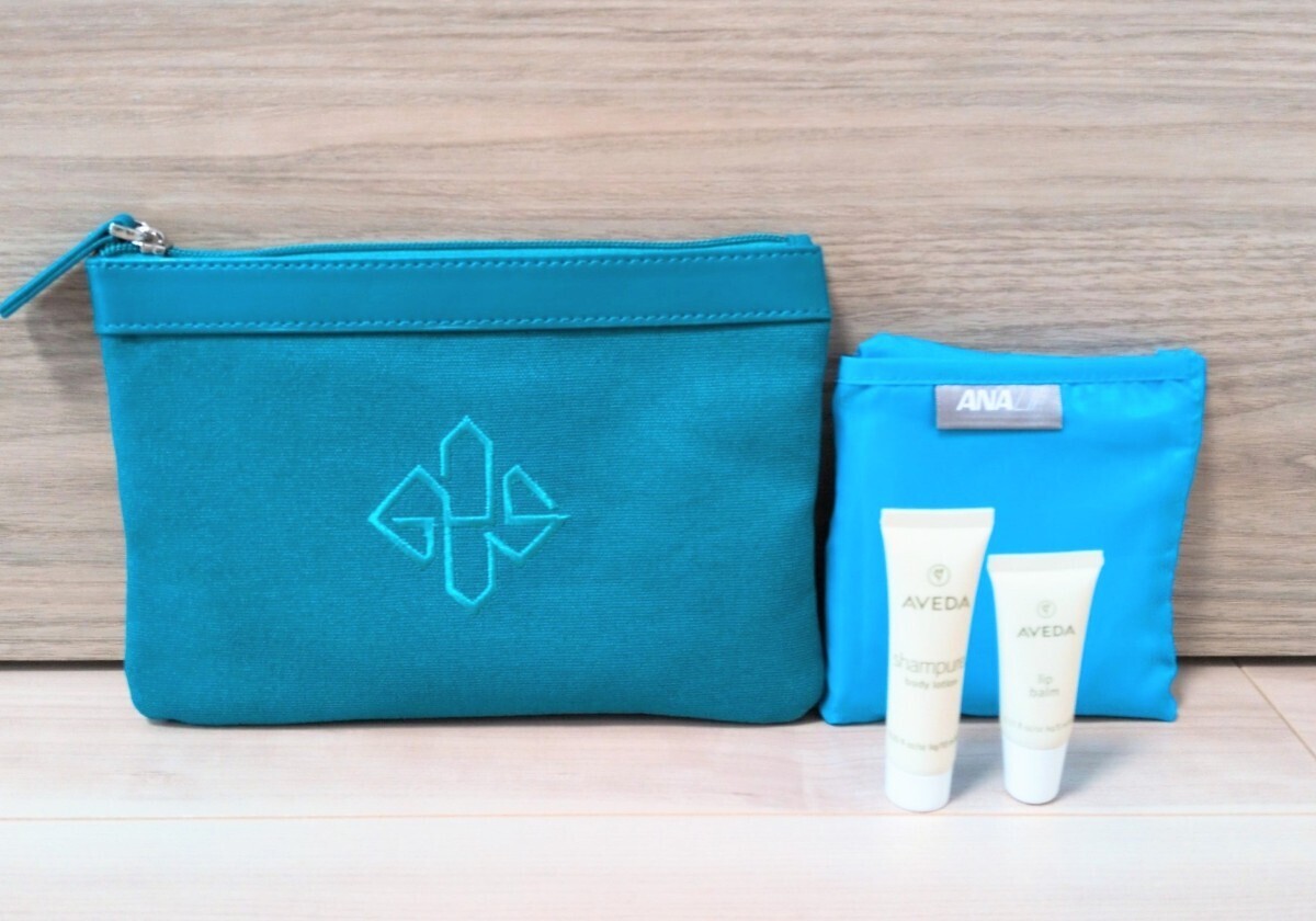 (新品未使用)ANA ビジネスクラス 2025年6月搭乗分☆アメニティ☆ETTINGER エッティンガー☆ポーチ☆AVEDA☆ターコイズブルー☆拍卖