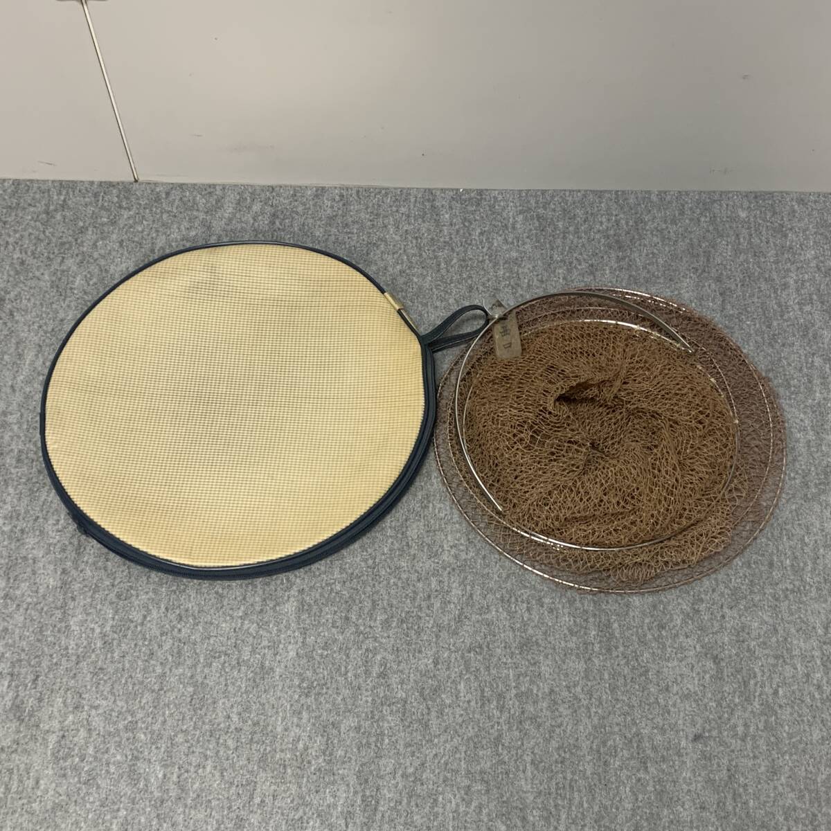 7y2292 魚釣り 活かし スカリ 4段 魚取り 網 びく 全長 約123cm 下の部分 直径 約36cm カバー付 魚 釣り フィッシング 現状拍卖